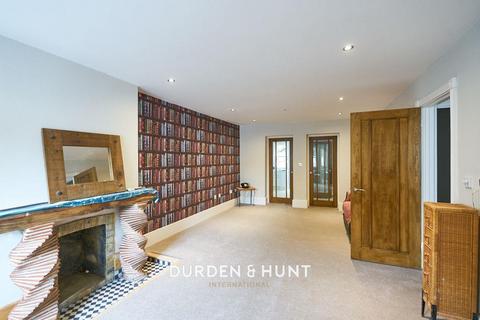 6 bedroom detached house for sale, Ripley View, Loughton, IG10