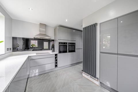 undefined, Raynel Approach , Cookridge, LS16