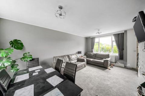 undefined, Raynel Approach , Cookridge, LS16