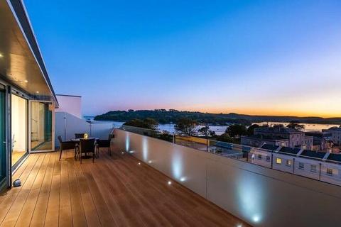 3 bedroom penthouse for sale, Mount Wise, Plymouth