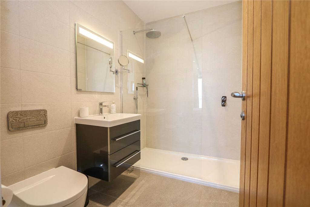 En Suite Shower Room