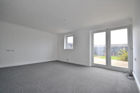 3 bedroom terraced house to rent, Wareham Close , Hull HU7