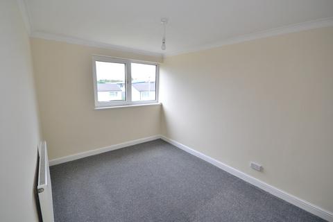 3 bedroom terraced house to rent, Wareham Close , Hull HU7