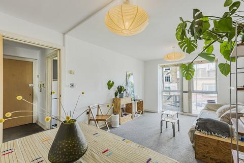 1 bedroom apartment for sale, Balls Pond Road, London, N1