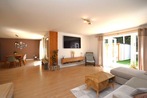 21 Trinity Drive, Folkestone, CT19 5UU