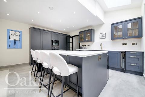 4 bedroom semi-detached house for sale, Leicester Road, East Croydon
