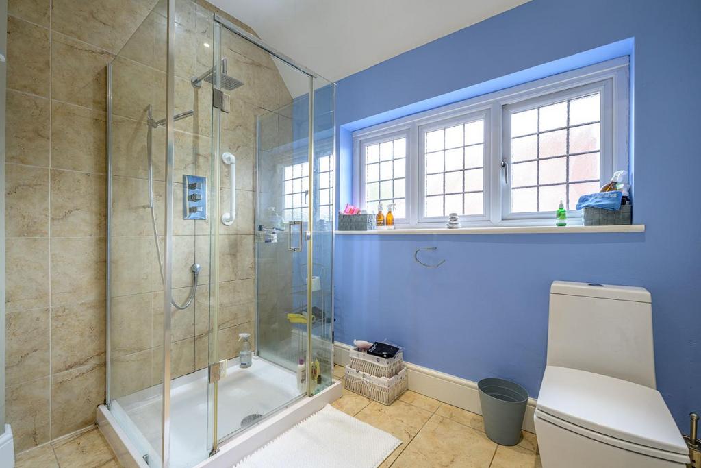 Shower Room 1