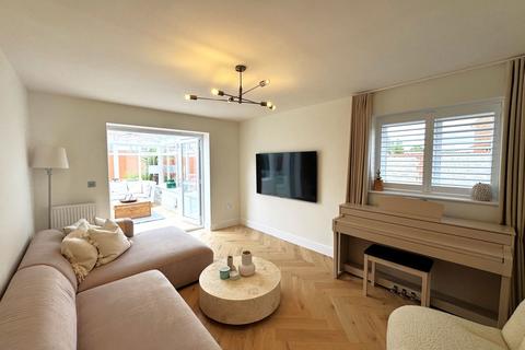 4 bedroom detached house for sale, Marden, Kent