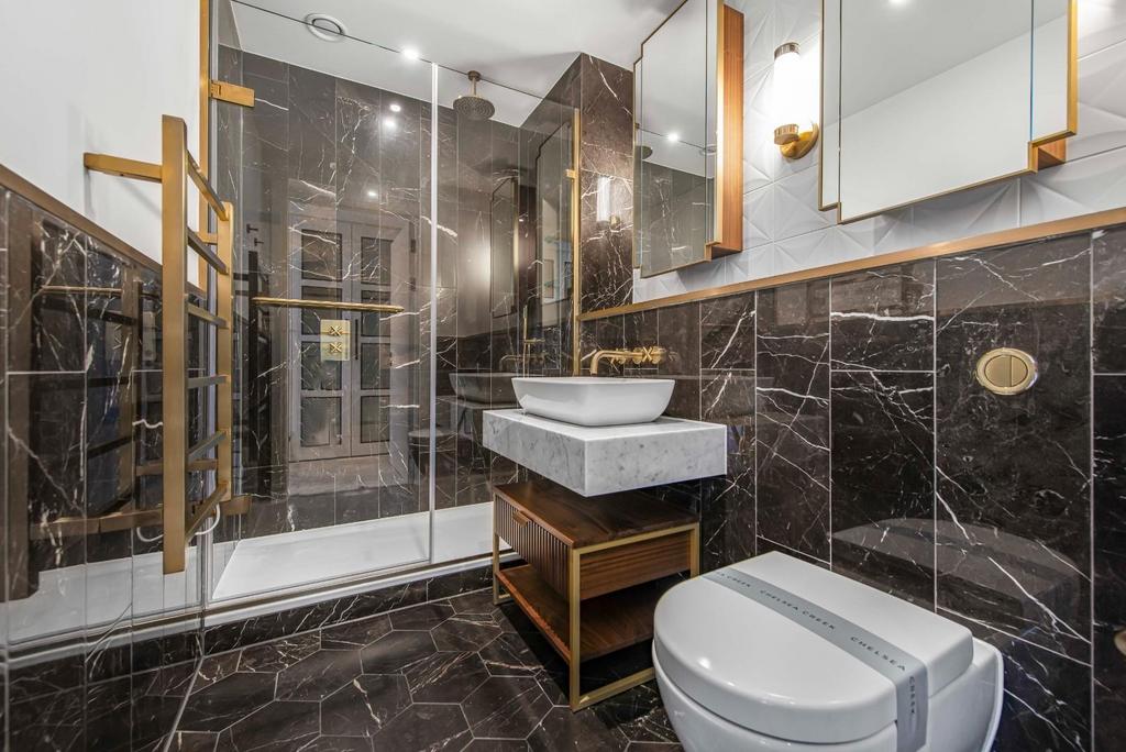 Ensuite