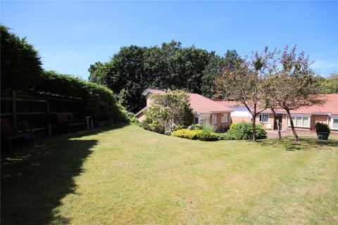 2 bedroom flat to rent, Crookham Road, Hampshire GU51
