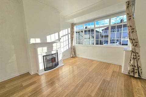 3 bedroom end of terrace house to rent, Norfolk Road, Upminster, Essex, RM14