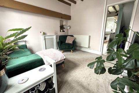 2 bedroom terraced house for sale, Stanton Road, Stapenhill, Burton-on-Trent, DE15
