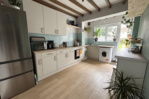 2 bedroom terraced house for sale, Stanton Road, Stapenhill, Burton-on-Trent, DE15