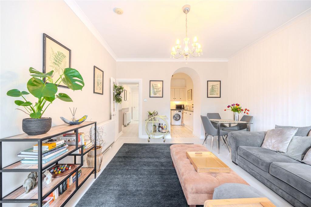 Living/Dining Room