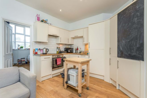 3 bedroom apartment for sale, Whitechapel Road, London, E1
