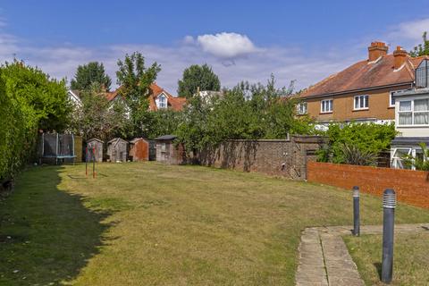 Davigdor Road, Hove, BN3