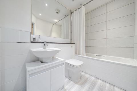 undefined, Westley Grove, Hampshire PO14