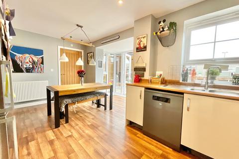 4 bedroom detached house for sale, Dorney Close, Yarnfield, ST15