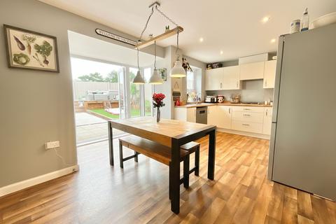 4 bedroom detached house for sale, Dorney Close, Yarnfield, ST15