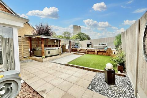 4 bedroom detached house for sale, Dorney Close, Yarnfield, ST15
