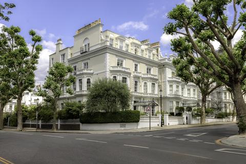 2 bedroom detached house for sale, Holland Park, London W11