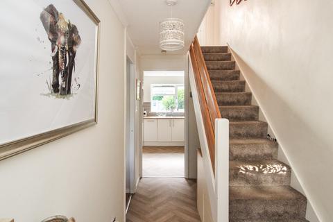 34 Vanbrugh Close, Crawley, RH11 8FA