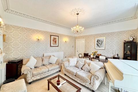 4 bedroom flat for sale, Burnlea Road, Largs