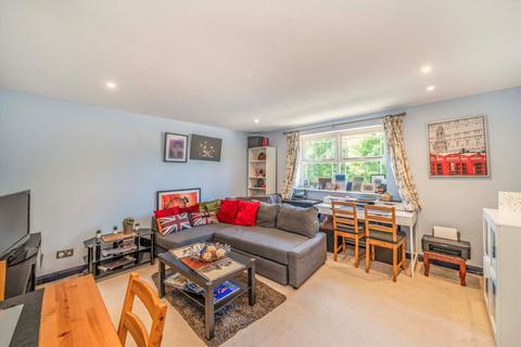 1 bedroom flat for sale, Nevinson Close, London SW18