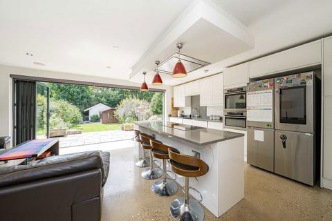 undefined, Hanworth Road, Hampton TW12