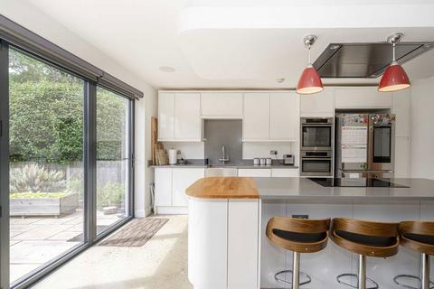 undefined, Hanworth Road, Hampton TW12