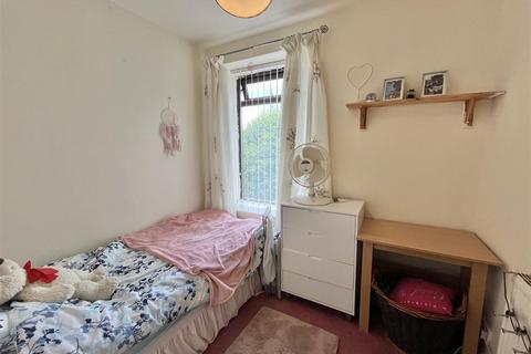 2 bedroom terraced house for sale, Brosscroft, Hadfield, Glossop