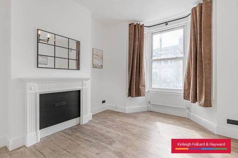 2 bedroom flat to rent, Laleham Road, London, SE6