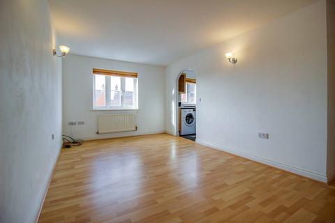 2 bedroom coach house to rent, Tippett Avenue, Swindon SN25