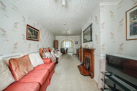 22 Alford Close, Rednal, Birmingham, B45 8TN