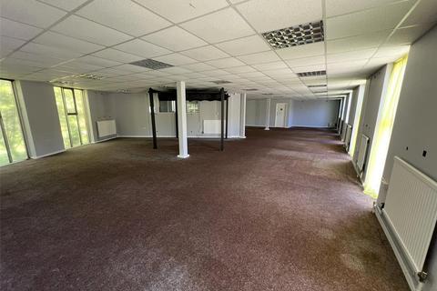 Warehouse to rent, Arterial Rd Leigh On Sea SS9 4EN