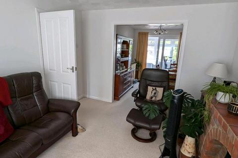3 bedroom detached house for sale, Orchard Road, Fair Oak, Eastleigh