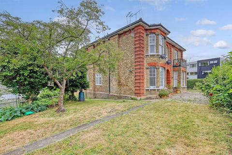 undefined, Headley Chase, Warley, CM14