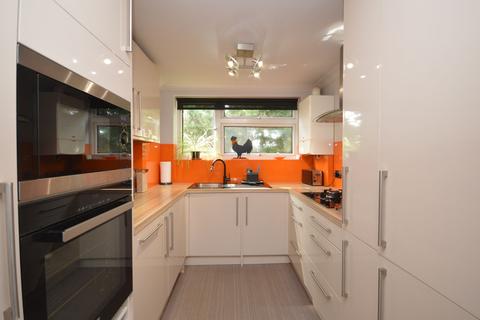 2 bedroom apartment for sale, Cheriton Gardens, Folkestone CT20