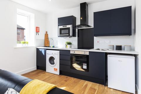 2 bedroom house to rent, Royal Park Road, Leeds LS6