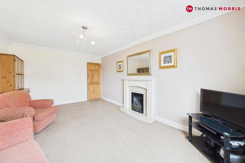 18 Caldecote Road, Eynesbury, St Neots, PE19 2UH