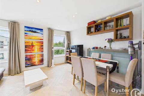29, Henry Court Unwin Way, Stanmore, HA7 1FG