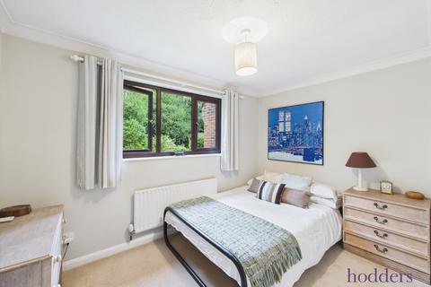 8 Beech Hall, Ottershaw, Chertsey, KT16 0QH