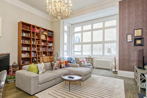 2 bedroom flat to rent, Cadogan Square, Knightsbridge, SW1X