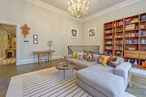 2 bedroom flat to rent, Cadogan Square, Knightsbridge, SW1X