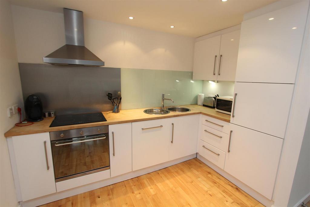 Kitchen.JPG