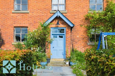 4 bedroom country house for sale, Montgomery SY15