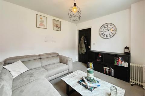 7 Cameron Grove, Eccleshill, Bradford, BD2 3DG