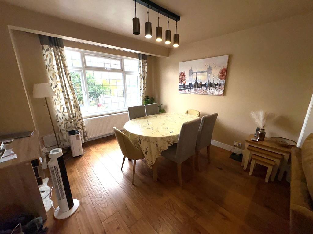 90 Welbeck Road Rec2