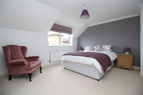 3 bedroom apartment for sale, Shoreacre, Marine Drive East, Barton On Sea, Hampshire, BH25