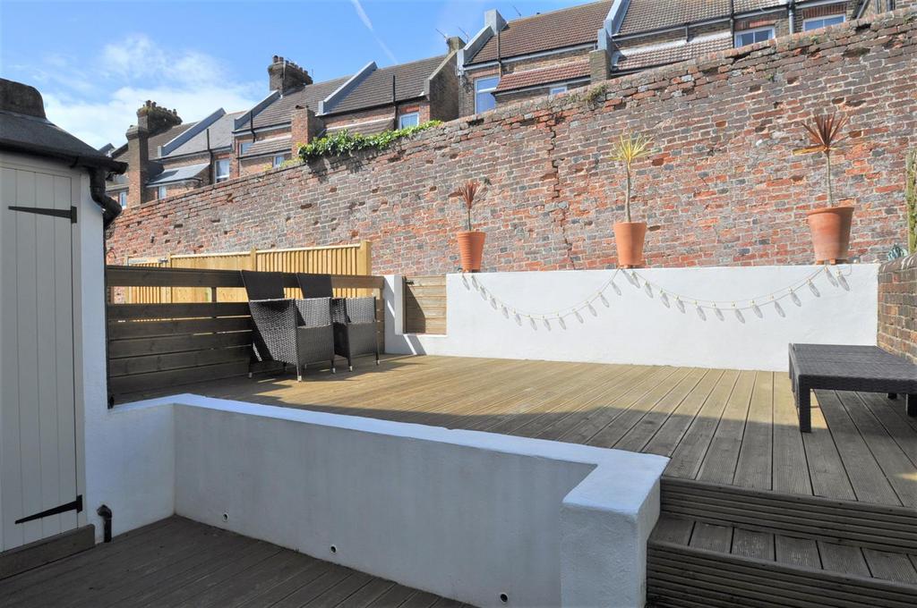 Rear Courtyard